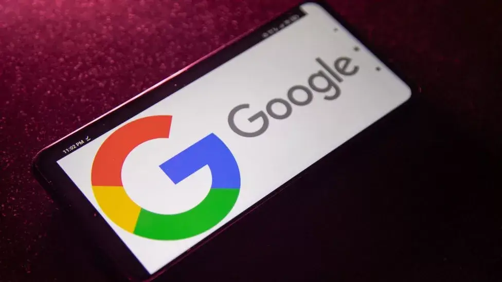 “Google Mandates Transparency: Political Adverts Required to Disclose AI Utilization”