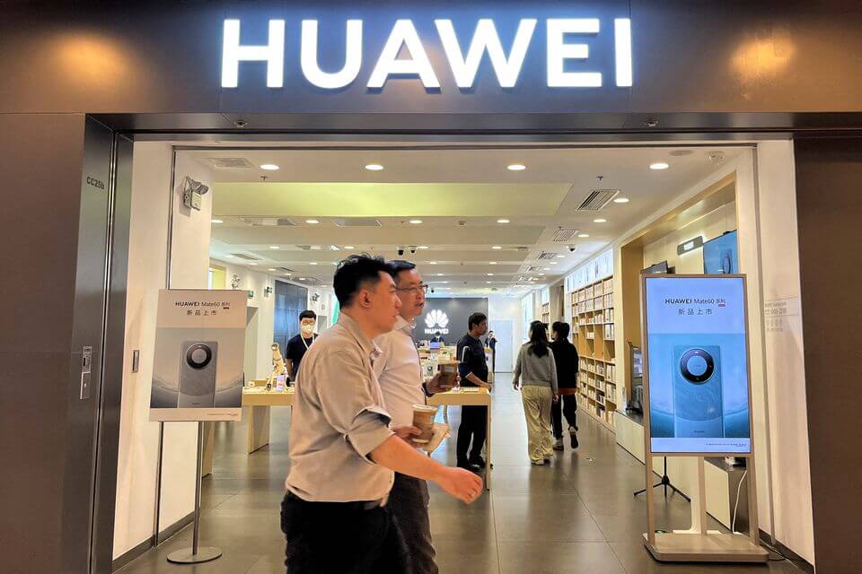 “US Lawmaker Urges Export Restrictions on Huawei and SMIC Following Semiconductor Breakthrough”