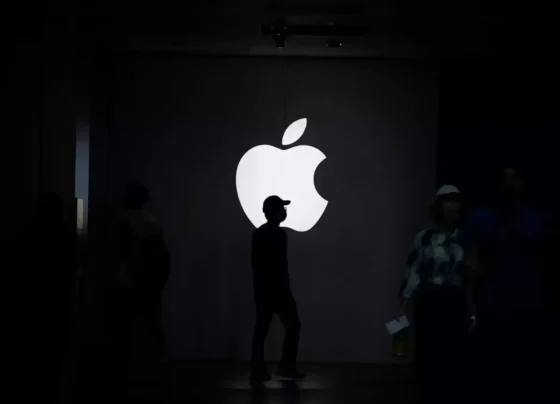 apple-suppliers-slide-on-china-anxiety-threat-from-huawei techturning.com