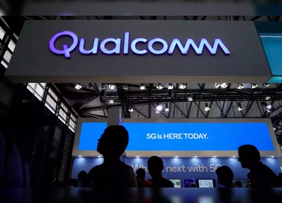 qualcomm-to-supply-apple-with-5g-chips-until-2026-under-new-deal techturning.com