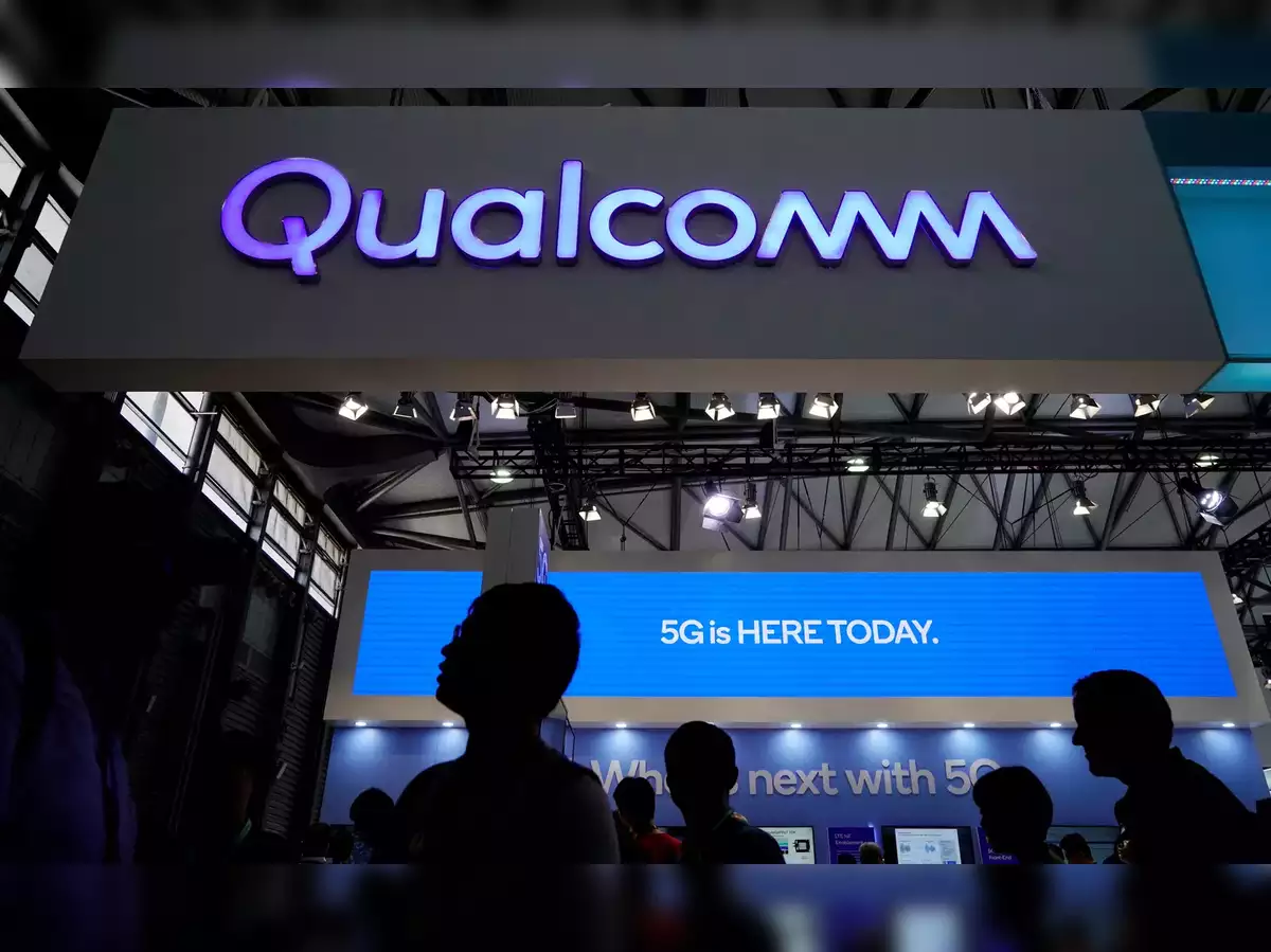 “Apple Extends 5G Chip Partnership with Qualcomm Through 2026 in New Agreement”