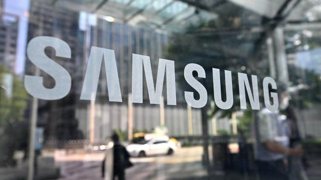Samsung Faces 80% Slump in Q3 Profit Due to Persistent Chip Losses