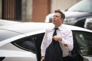 Elon Musk techturning.com