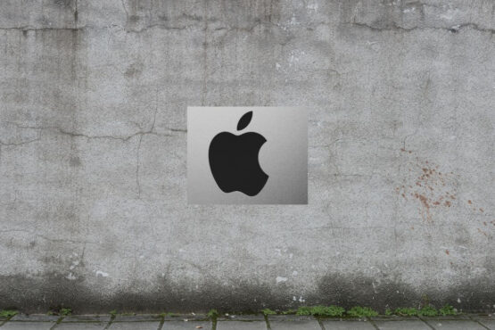 Apple logo techturning.com