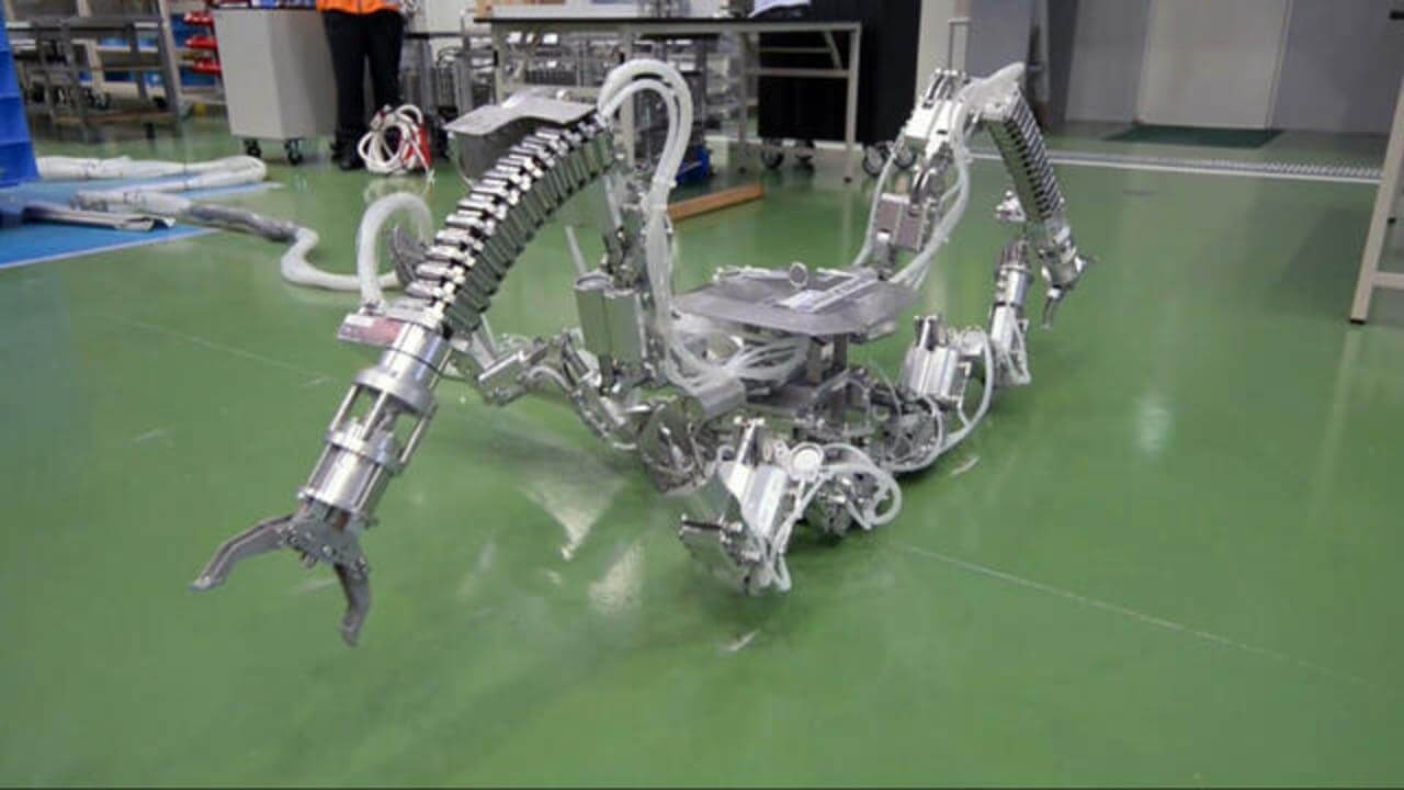 Robotics to Tackle Fukushima Cleanup & SpaceX Faces Industry Backlash